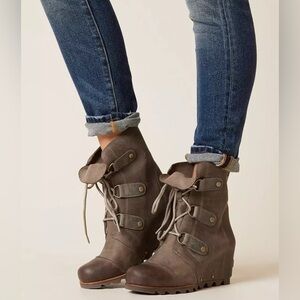 Sorel Joan of Artic Leather Wedge boots